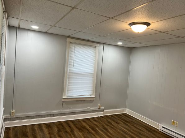 228 W Main St APT A2
