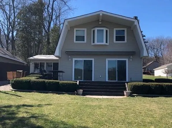 10086 N Bigalow Ln, Edgerton, WI 53534