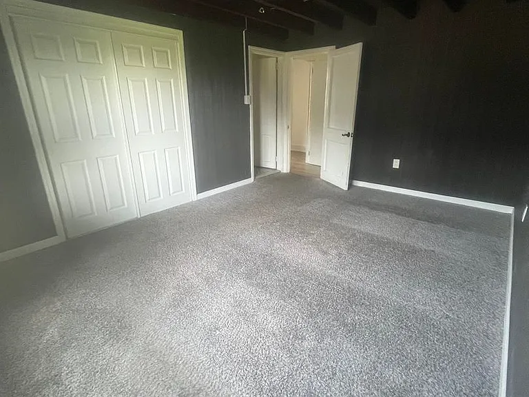 931 N Trooper Rd — Photo 2