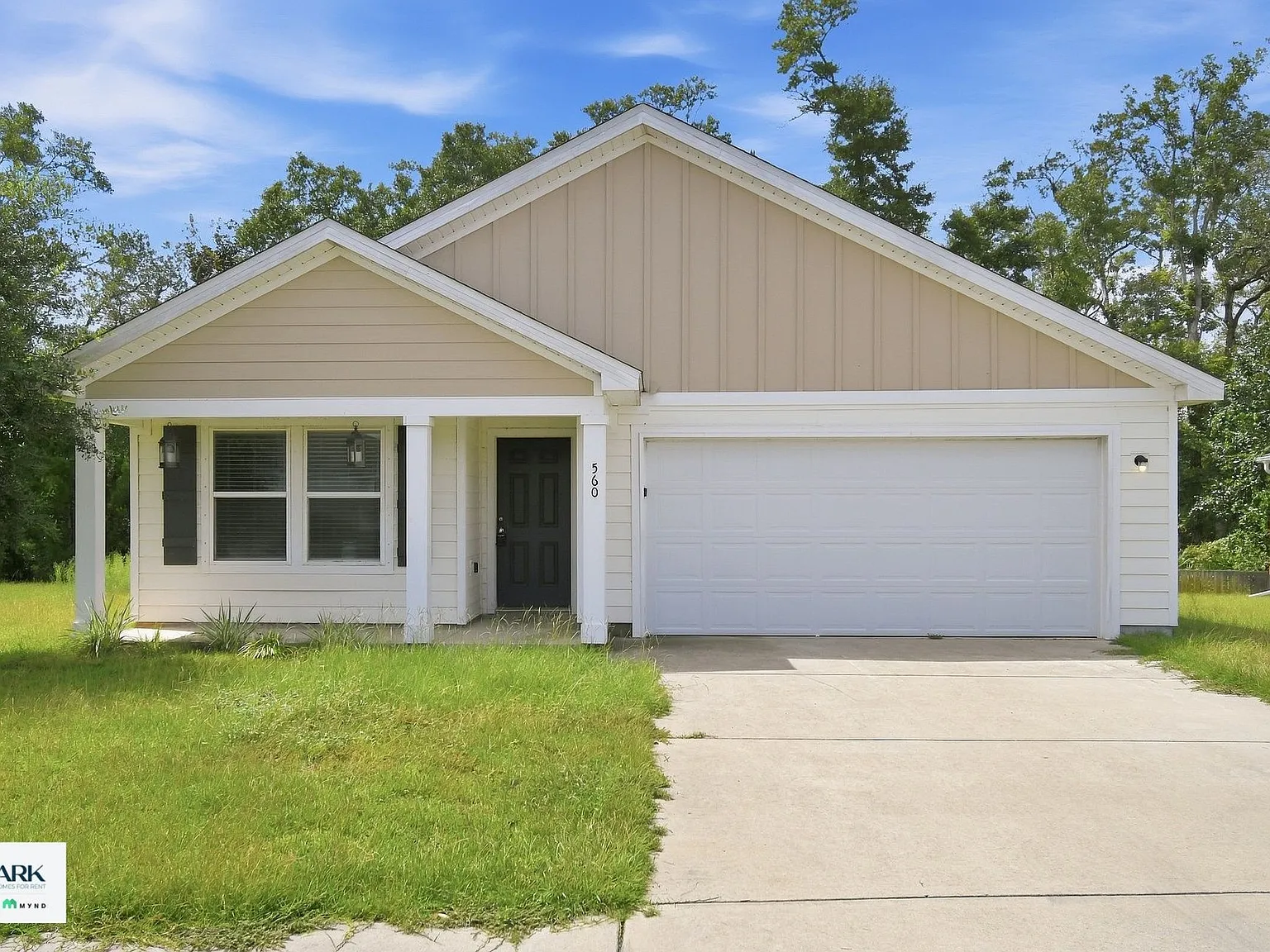 4 bed, 2.0 bath, 1398 sqft, $2,295 — Photo 1