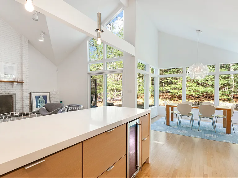 31 Diane Dr — Photo 6