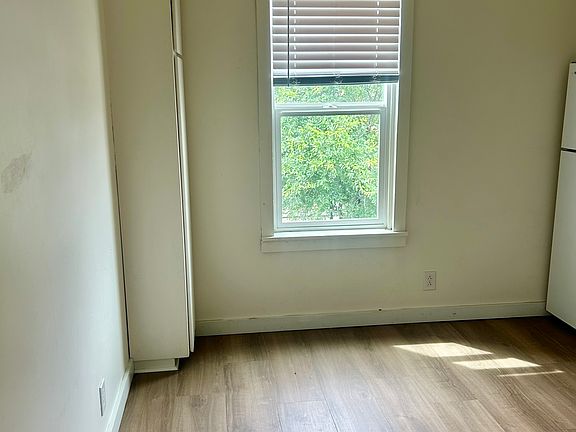 4th image of 2203 W Mallon Ave #2