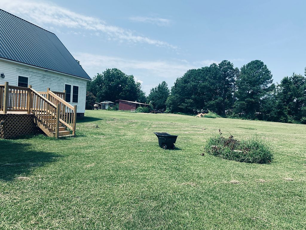 848 Pinewood Rd - Property Image