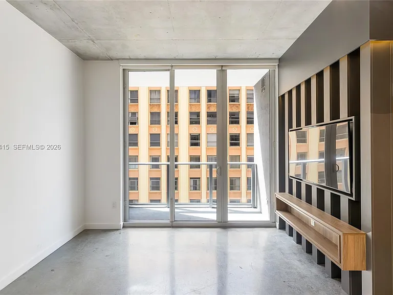 151 SE 1st St #905 — Photo 3