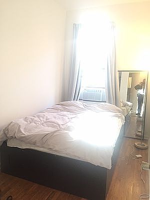 5th image of 452 W 22nd St APT 5C