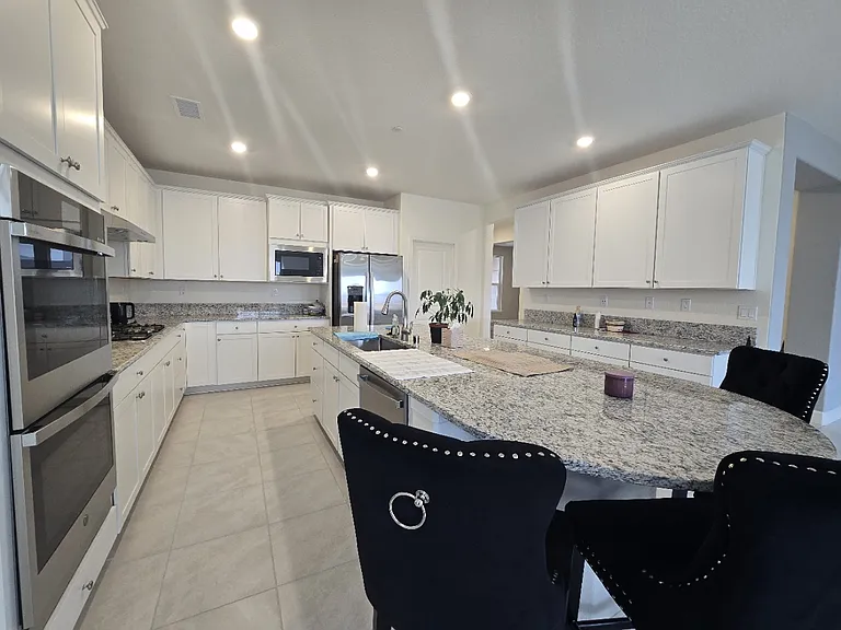 532 E Equinox Peak Ct — Photo 12
