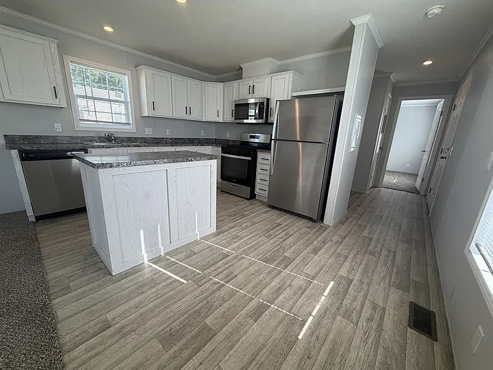 38000 Le Chateau Blvd #795 — Photo 6