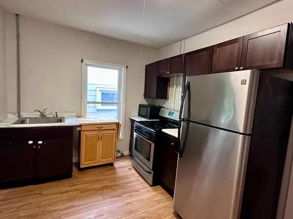 525 W Green St APT 1, Ithaca, NY 14850