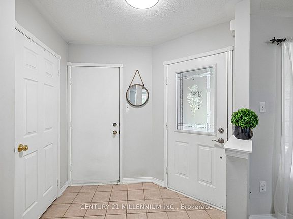 5th image of 116 Woodroof Cres