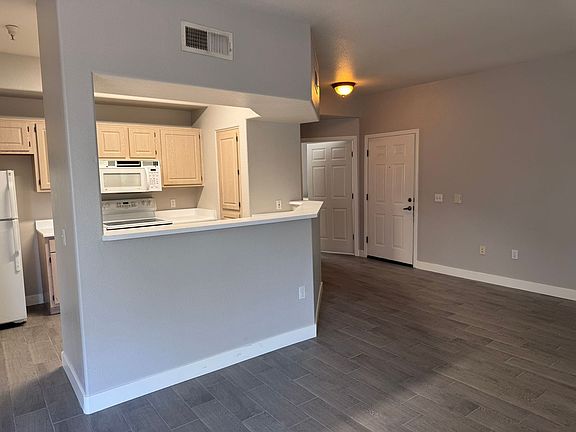 5th image of 600 W Grove Pkwy APT 2087