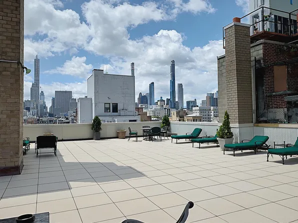 32 East 76th Street image 8 of 10