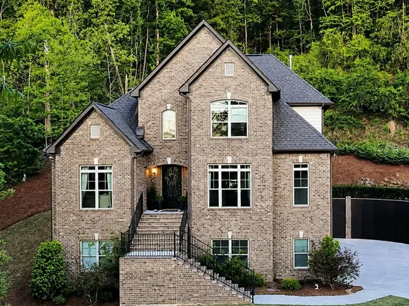 6020 Eagle Point Cir, Birmingham, AL 35242