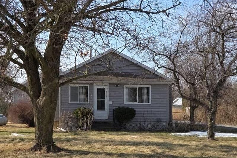 1st image of 4107 N Fahlsing Rd