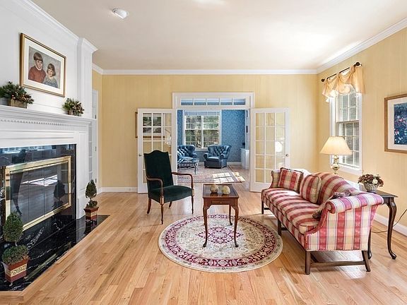 5th image of 8A Grand Hill Dr