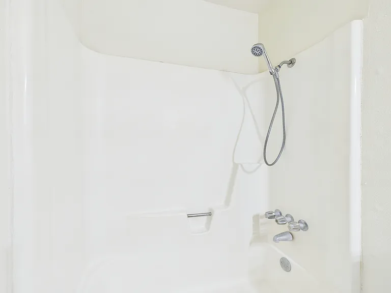 807 Frio Cir — Photo 15