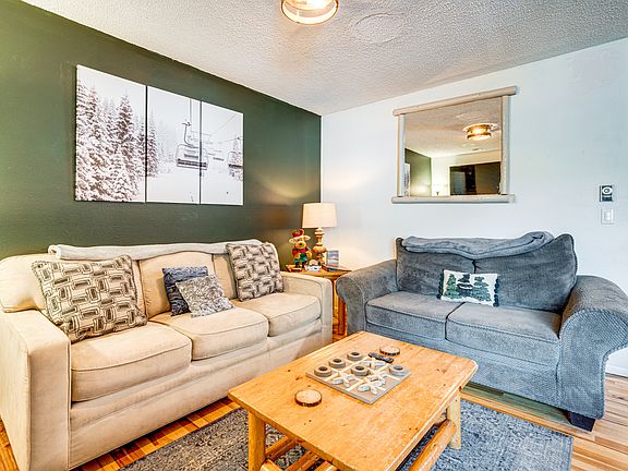 5th image of 110 Forest Dr APT E