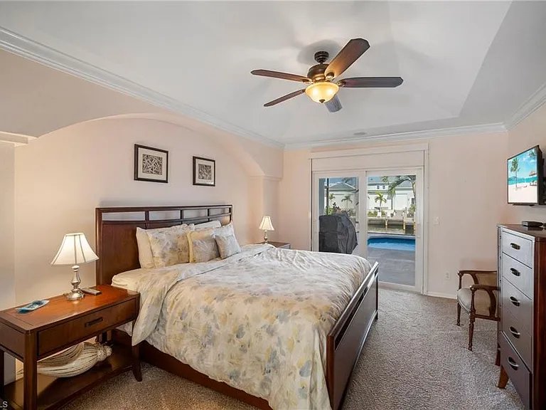 409 Waterleaf Ct — Photo 10