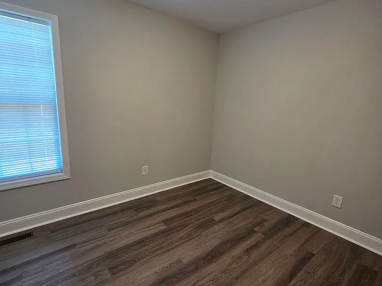 106 Spruce St — Photo 7