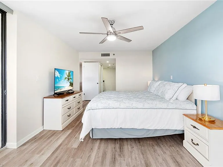 26225 Hickory Blvd #PHB — Photo 21