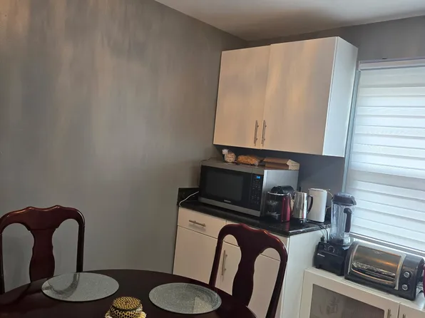2205 Center Ave APT B, Fort Lee, NJ 07024
