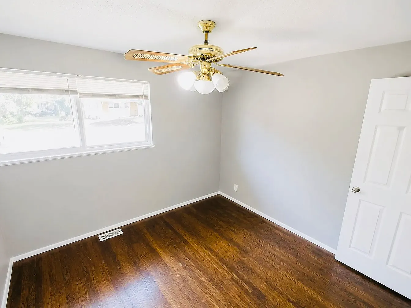 3 bed, 1014 sqft, $1,265 — Photo 2