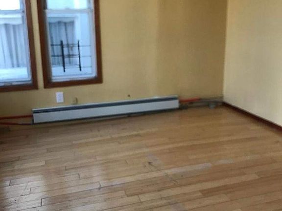 5th image of 8766 110th St