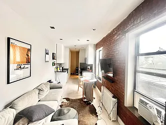 Rented by Century 21 Premier 