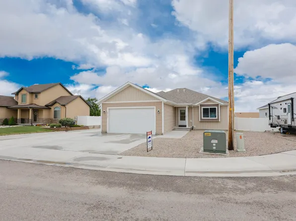 3727 Goshawk Dr, Rock Springs, WY 82901
