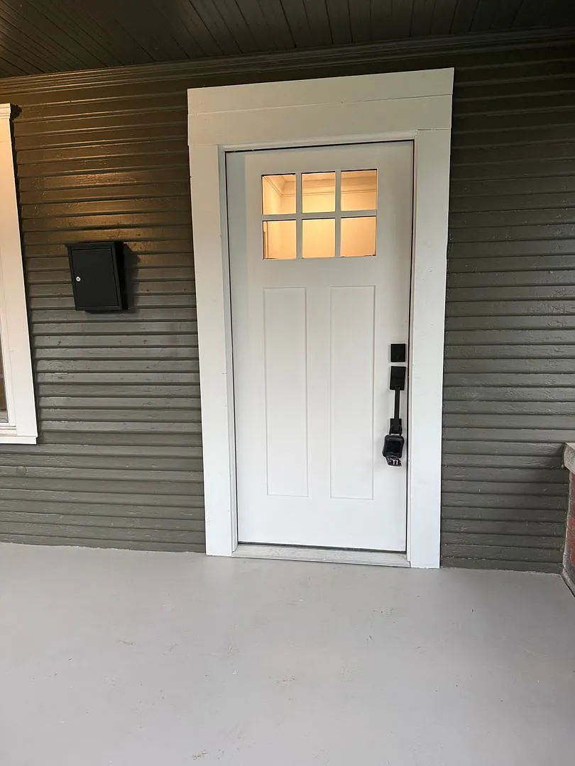 Charming Renovated Craftsman Bungalow — Photo 3