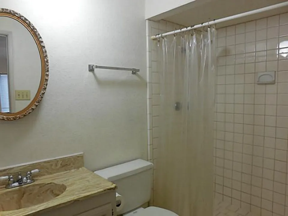 4 bed, 1880 sqft, $2,250 — Photo 4