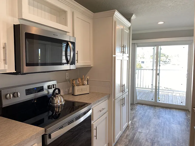 488 Bimini Cay Cir #488 — Photo 4