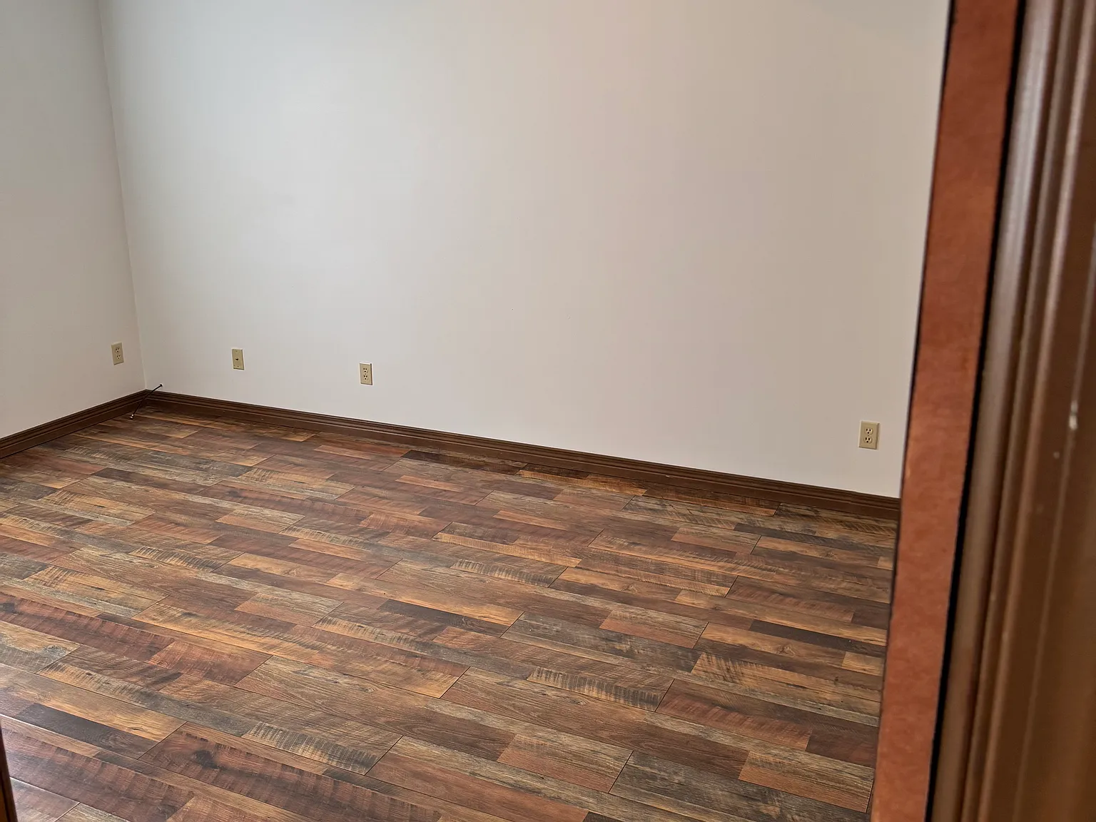101 Dingess Ct — Photo 4