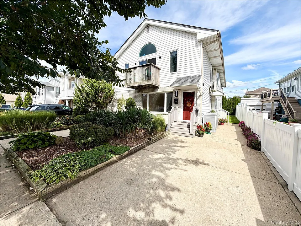 367 E Pine St #1