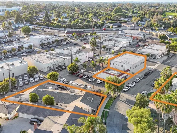 4420-4408 E Greenmeadow Rd, Long Beach, CA 90808