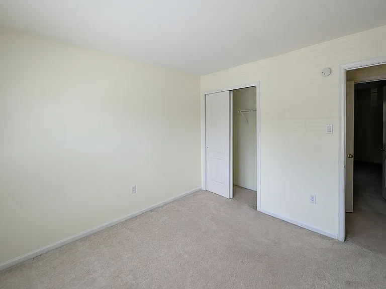 7102 Union Ct — Photo 11