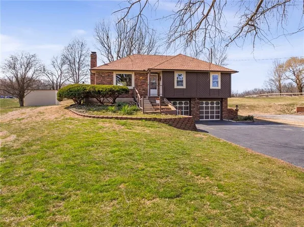 4528 N 93rd St, Kansas City, KS 66109