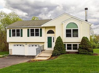 108 Sugar Hill Rd, North Haven, CT 06473