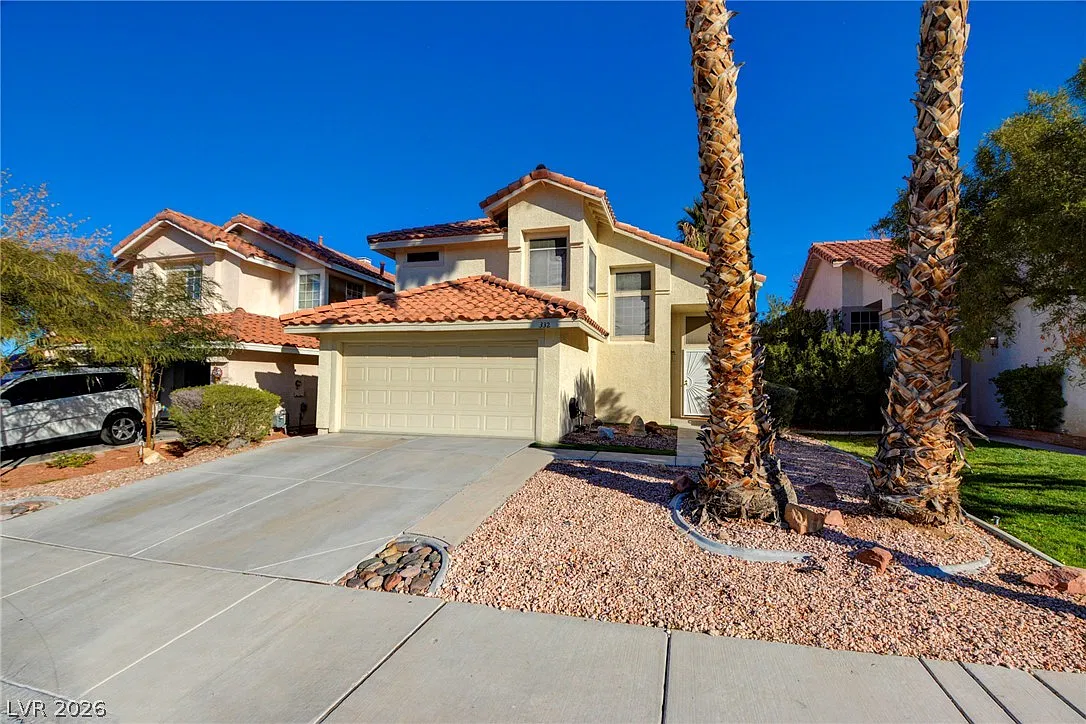 4 bed, 3.0 bath, 2065 sqft, $2,595 — Photo 3