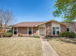 2921 Spring Brook Dr, Garland, TX 75044