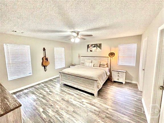 4th image of 271 Thomas Circle