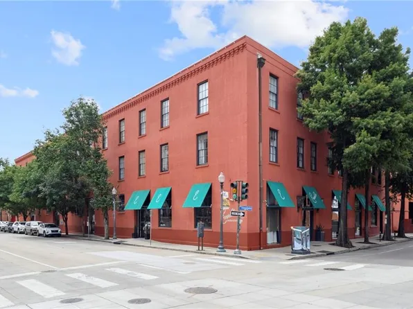330 Julia St APT 225, New Orleans, LA 70130