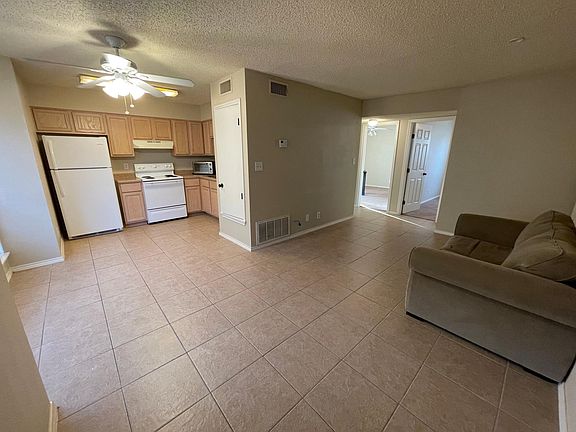 3rd image of 10561 Starcrest Dr #10561