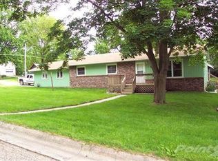 320 NW 5th St, Stuart, IA 50250