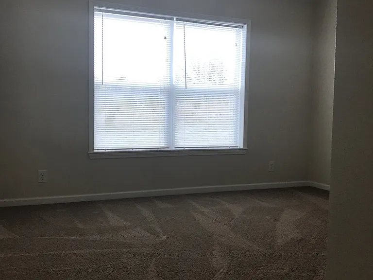 563 Van Buren Rd — Photo 15