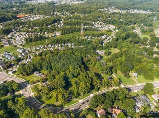 1215 Oakdale Rd, Charlotte, NC 28216