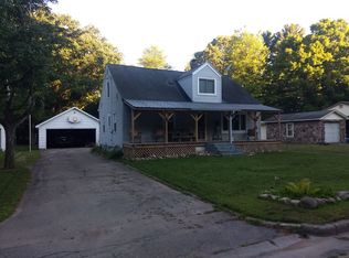 313 Eschner St, Gillett, WI 54124