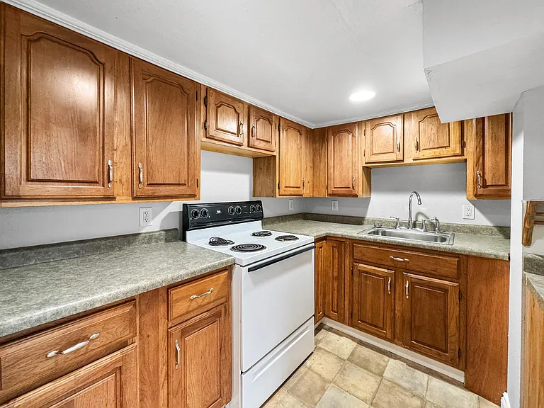 514 University Ave #4 — Photo 4