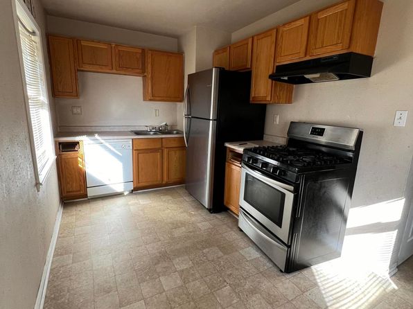 1350 Morton St, Gary, IN 46404