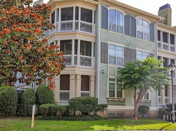 2823 Whitemarsh Way, Savannah, GA 31410