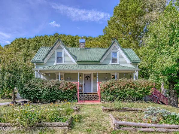 684 Hampton Creek Rd, Roan Mountain, TN 37687